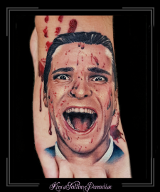 american-psycho-portret-patrick-bateman-acteur-filmster-christian-bale-voet