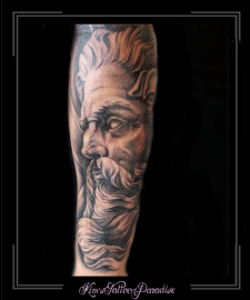 poseidon romeins man portret onderarm