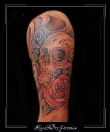 skull skelet doodshoofd bloemen bovenarm